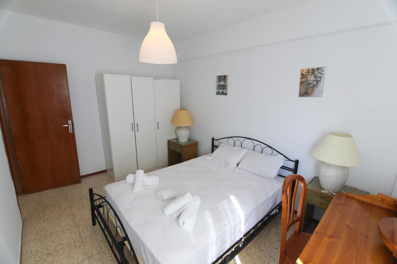 Rentalsevilla Apartamento Luminoso Con 3 Dormitorios Exterior photo